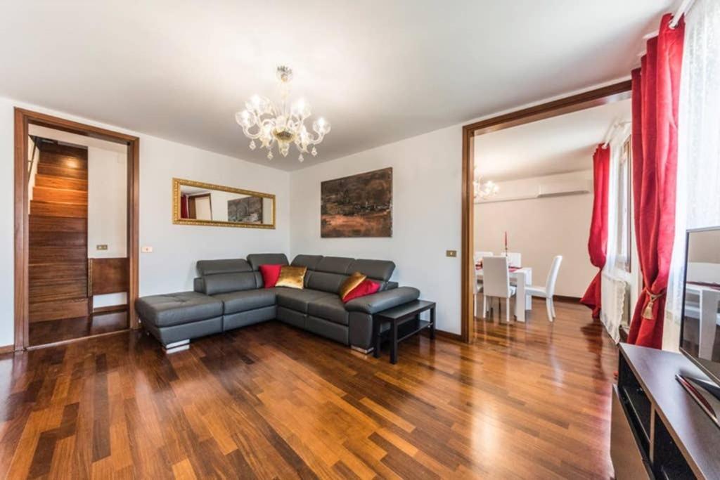 Rialto Apartment With Canal Grande View Venecia Exterior foto